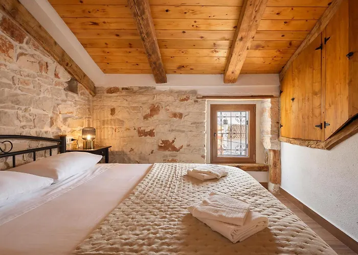 Gorgeous In Vabriga With Wifi Сasa de vacaciones *