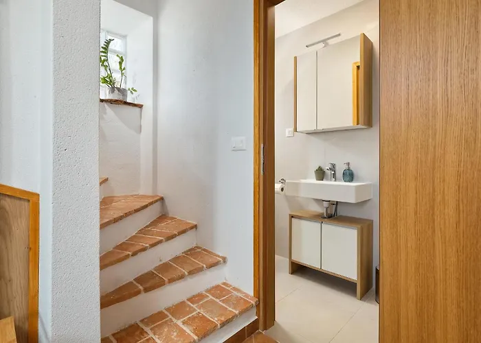 Gorgeous In Vabriga With Wifi *