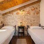 Cozy Home In Vabriga With House A Panoramic View 펜션 Tar-Vabriga