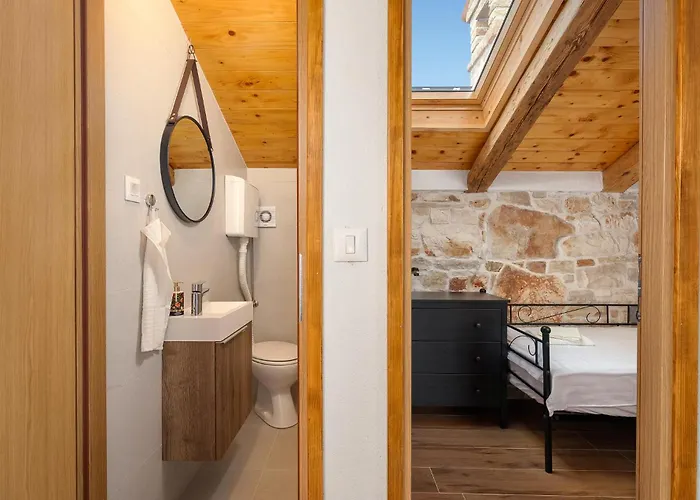 Gorgeous In Vabriga With Wifi 펜션